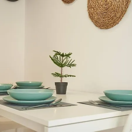 Apartment Stunning Penthouse Terrace & Pool * Free Parking Vera