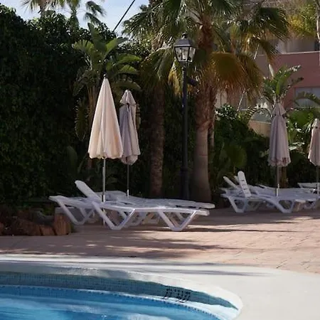 Apartment Stunning Penthouse Terrace & Pool * Free Parking