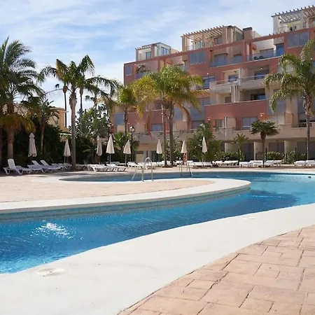 Apartment Stunning Penthouse Terrace & Pool * Free Parking *